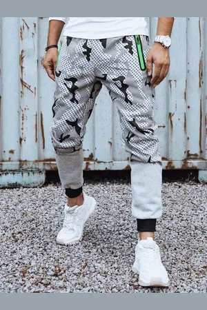D-Street Moderní pánské tepláky s maskáčovým vzorem šedé barvy