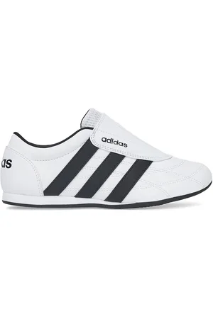 adidas Sportovní obuv TEKWEN JS3870 Imitace kůže/-Ekologická kůže