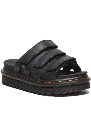 Dr. Martens Sandály z Černé pantofle Raine Athena