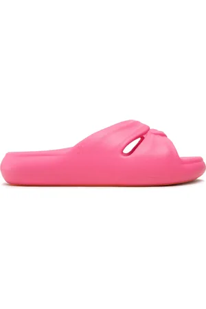Melissa Nazouváky Free Slide Ad 33532