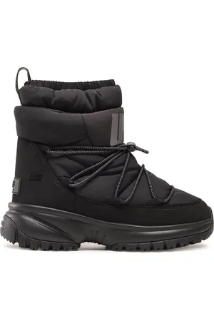 UGG Sněhule W Yose Ruffer Mid 1131978
