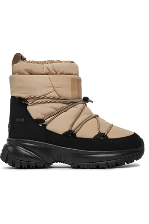 UGG Sněhule W Yose Puffer Mid 1131978