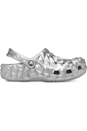 Crocs Nazouváky Cls Metallic Geometric Clog 210002 Stříbrná