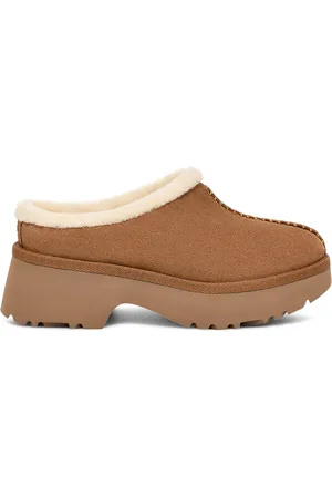 UGG Nazouváky W New Heights Cozy Clog 1162510