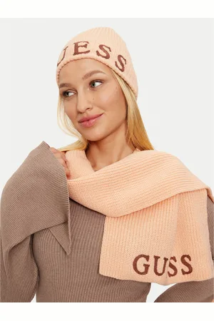 Guess Sada čepice a šál GFBOXW P4402