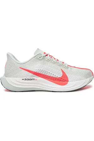 Nike Běžecké boty Pegasus Plus FQ7262