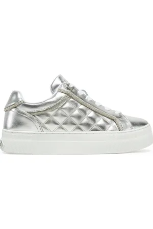 Guess Sneakersy FLPGRA ELE12 Stříbrná