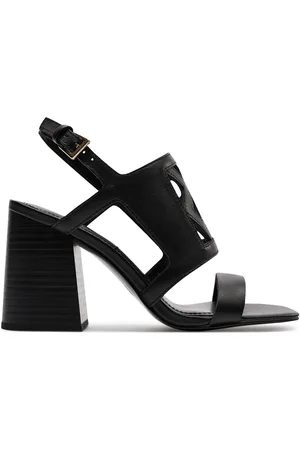 DKNY Sandály Jathryn K1404154