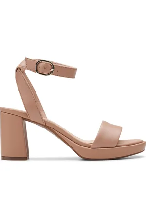 Clarks Sandály AmbyrLyn Bay 26177009