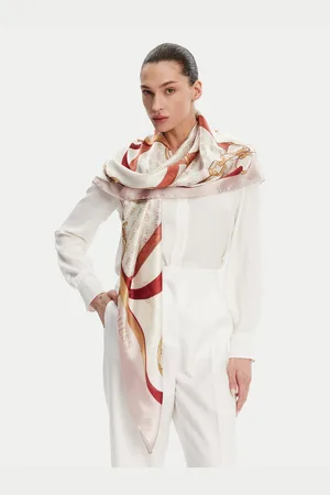 Guess Šátek Foulards AW5301 SIL03