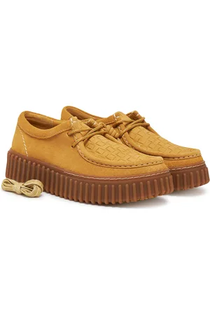 Clarks Polobotky Torhill Bee 26181188 Zlatá