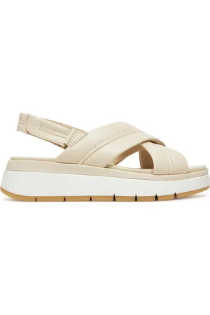 Clarks Sandály Tuscan Cross 26181470