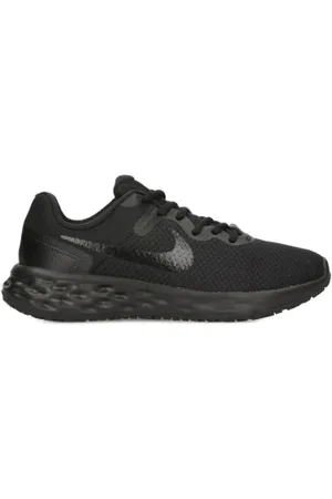 Nike Dámská sportovní obuv (tréninková) Ws Revolution 6 Next Nature dark smoke grey