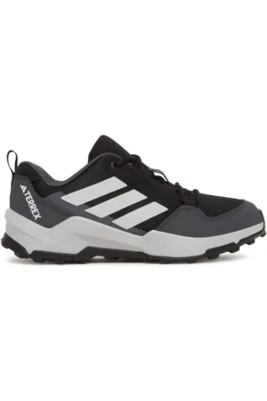 adidas Juniorská nízká turistická obuv Terrex AX4S Jr core grey two grey six