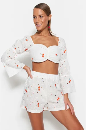Trendyol White Fruit Print Woven Shorts & Bermuda
