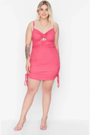 Trendyol Curve Fuchsia Cutout Detailed Knitted Dress