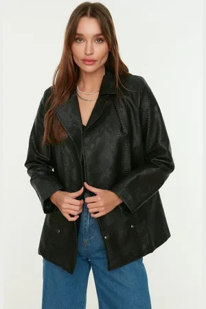 Trendyol černá umělá kůže oversize kapsa s detailně tkanou bundou