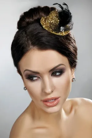 LivCo Corsetti LivCo Corsetti Módní Dámský Mini Klobouk Model 12