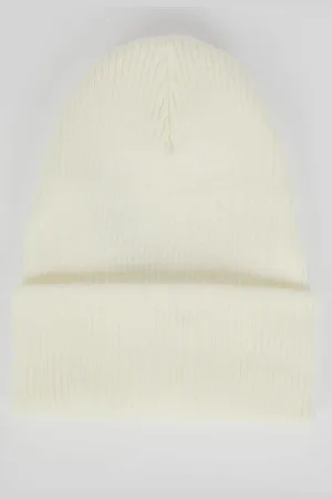 DeFacto Baret