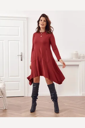 Fasardi Asymetrické šaty Plus Size s kapsami ve vínové barvě