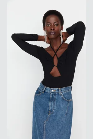 Trendyol černé body s detaily límce