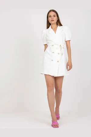 Italy Moda Elegantní bílé mini koktejlové šaty na knoflíky