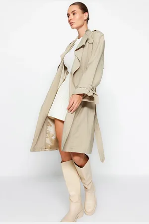 Trendyol Beige Oversize trenčkot širokého střihu s páskem