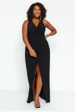 Trendyol Curve Black Slit Midi Knitted Dress