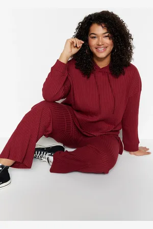 Trendyol Curve Claret Red Hooded Collar Relaxed Fit Knitted Camisole Plus Size Top-Bottom Set