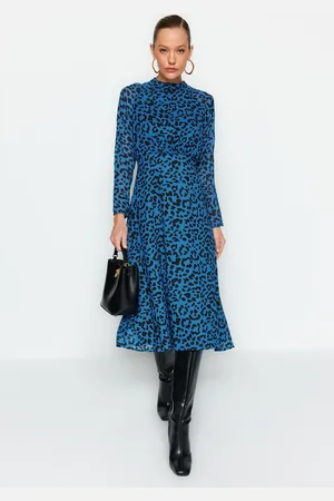 Trendyol Tkané šaty Blue Midi Leopard vzor