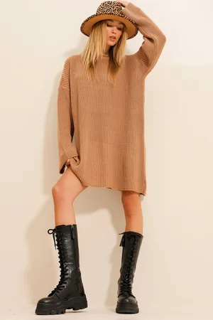 Trend Alacati stili Women Camel Crew Neck Thessaloniki Knit Knitwear Dress