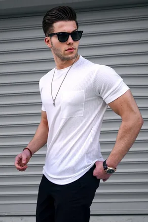 MADMEXT White Basic Knitwear T-Shirt