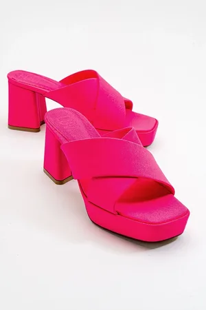 LuviShoes Lowa Fuchsia Women