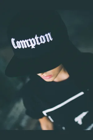 Mister Tee Compton Snapback černý
