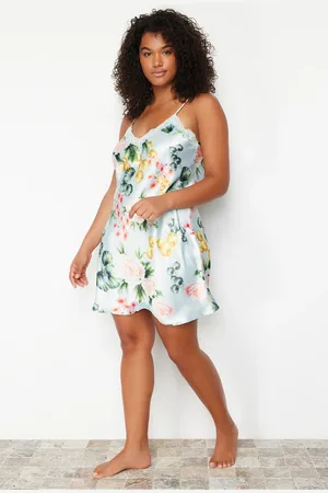 Trendyol Curve Multi Color Strap Woven Nightgown