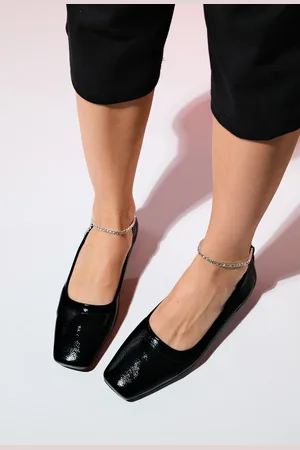 LuviShoes POHAN Black Patent Leather Women