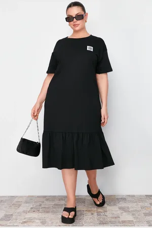 Trendyol Curve Black Gathered and Label Detailed 100% Cotton Knitted T-shirt Dress