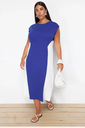 Trendyol Curve Saks-Ecru Color Block Midi Crepe Knitted Plus Size Dress