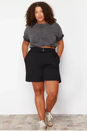 Trendyol Curve Black Button Detailed 100% Cotton Knitted Shorts & Bermuda