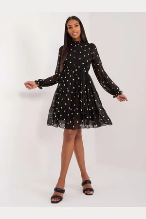 Fashionhunters Černé rozevláté koktejlové šaty