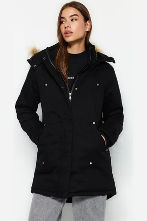 Trendyol Black Shearling Parka kabát s kapucí