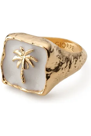 Giorre Woman