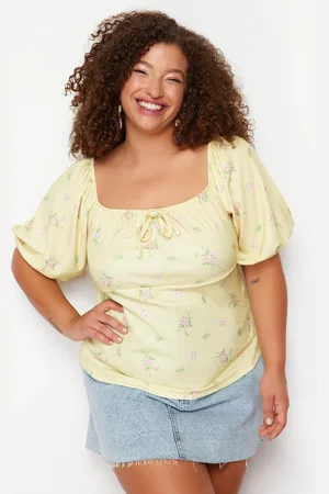 Trendyol Curve Yellow Floral Patterned Knitted Blouse