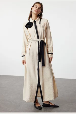 Trendyol Ecru Black Piping and Rose Detailed Belted Woven Shirt Dress