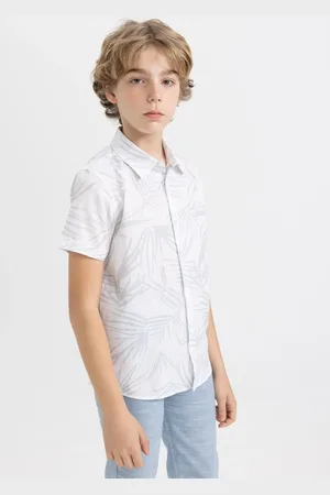 DeFacto Boy