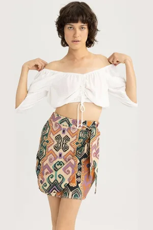 DeFacto Fitted V Neck Crinkle Viscose Short Sleeve Blouse