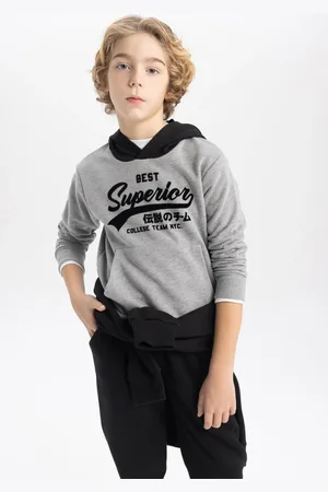 DeFacto Boy