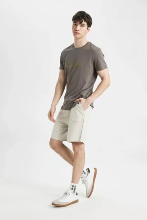 DeFacto Slim Fit Slim Cut Skinny Leg Pocket Basic Plain Shorts
