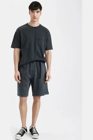DeFacto Oversize Wide Pattern Washed Faded Effect Pocket Straight Leg Shorts