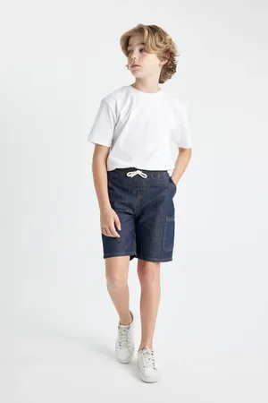 DeFacto Boy